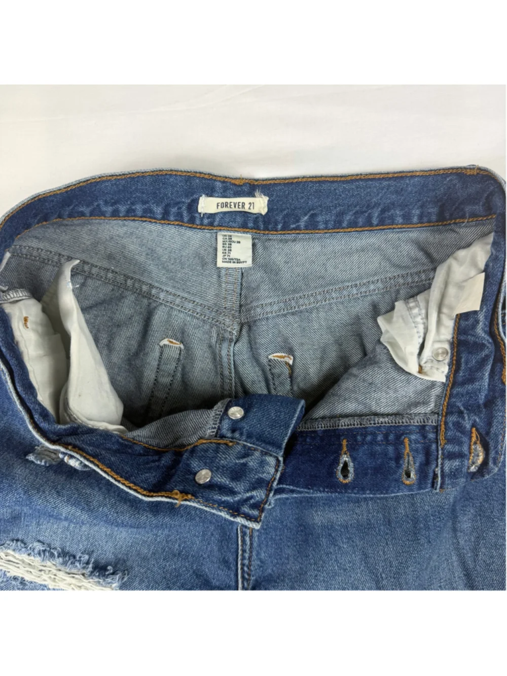 Forever 21 Distressed Mom Jean Women 28 High Rise Raw Hem 100% Cotton Button Fly